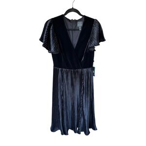 Adrianna Papell Black Velvet Pleated Flutter Sleeve Midi Dress Size 4